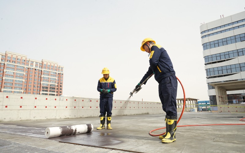 Top 9 cách chống thấm trần nhà bị nứt hiệu quả