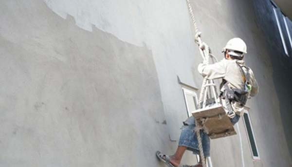 Có nên chống thấm tường ngoài trời bằng xi măng không? Tại sao?