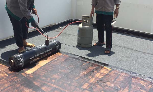 tìm hiểu chống thấm trước hay cán nền trước