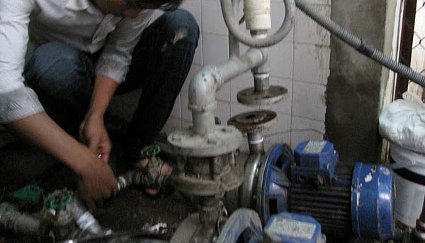 thợ sửa máy bơm nước quận 5