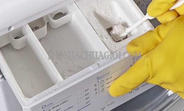 Có Cần Vệ Sinh Ngăn Chứa Xà Phòng Máy Giặt Không? Tại Sao