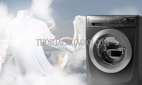 có nên giặt quần áo bằng nước nóng tại sao