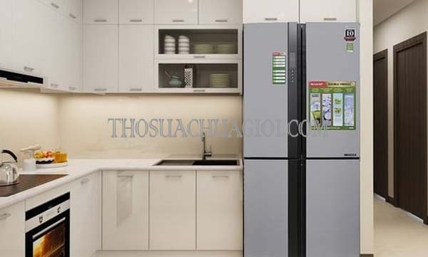 tính khoảng cách đặt tủ lạnh cách tường bao nhiêu là hợp lý