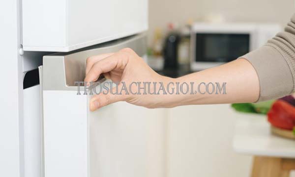 tủ lạnh chạy liên tục không ngắt