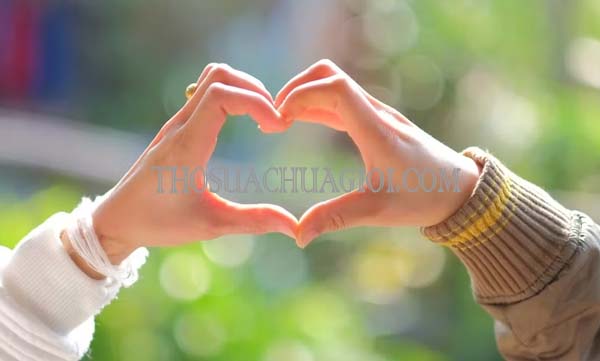 ý nghĩa ht là gì trong tình yêu