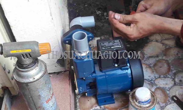 có nên tự sửa máy bơm nước tại nhà