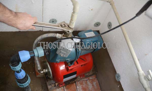 máy bơm bị mất áp bơm yếu xử lý sao