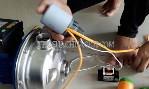 máy bơm không chạy nhưng có điện