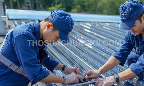 Thợ sửa máy nước nóng năng lượng mặt trời phường Xuân Hòa chu đáo