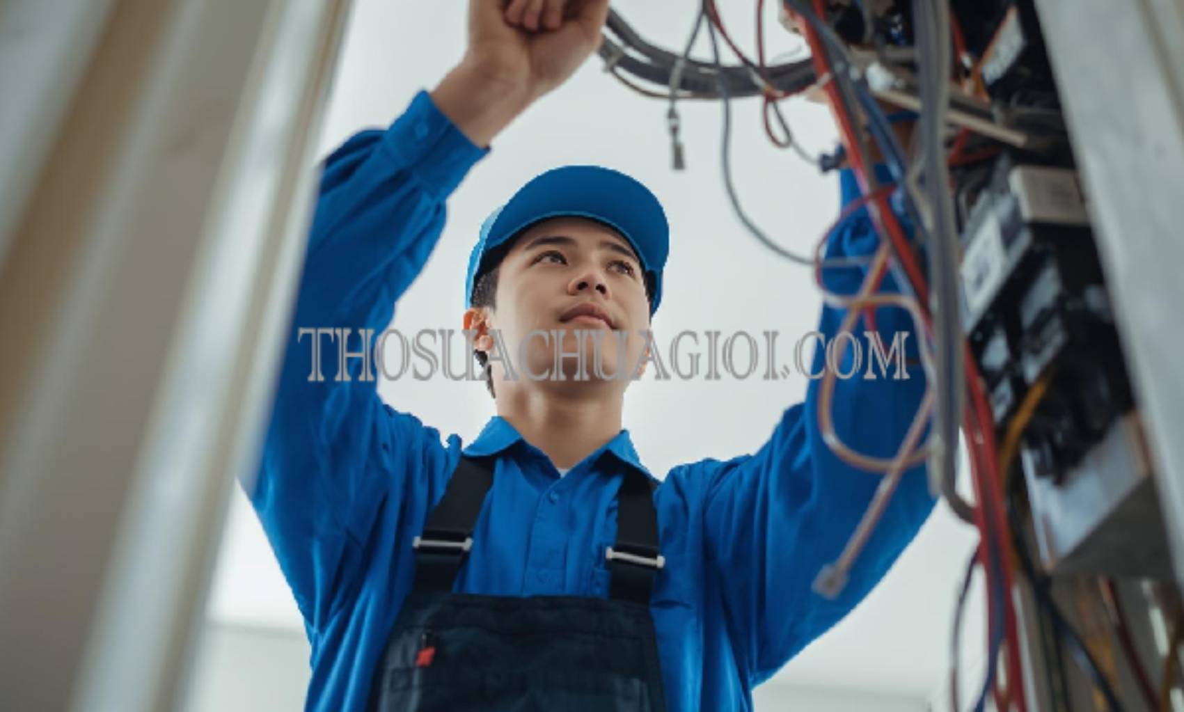 Thợ sửa điện xã Phước Vĩnh An cũ gọi 30 phút có mặt