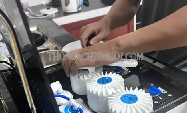 thợ sửa máy lọc nước tại đông hà giá rẻ