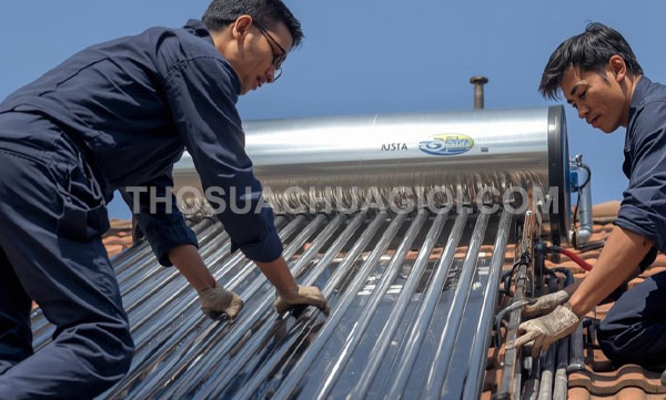 Thợ sửa máy nước nóng năng lượng mặt trời tại phường nhiêu lộc