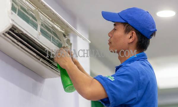 thợ vệ sinh máy lạnh tại bảo lộc