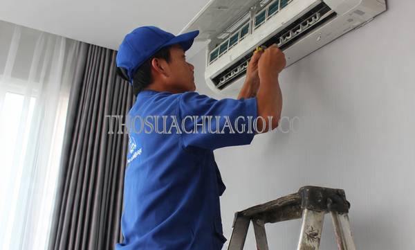thợ vệ sinh máy lạnh tại bến lức giá rẻ