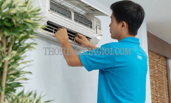 Thợ vệ sinh máy lạnh tại Phan Rang liên hệ 10 phút có