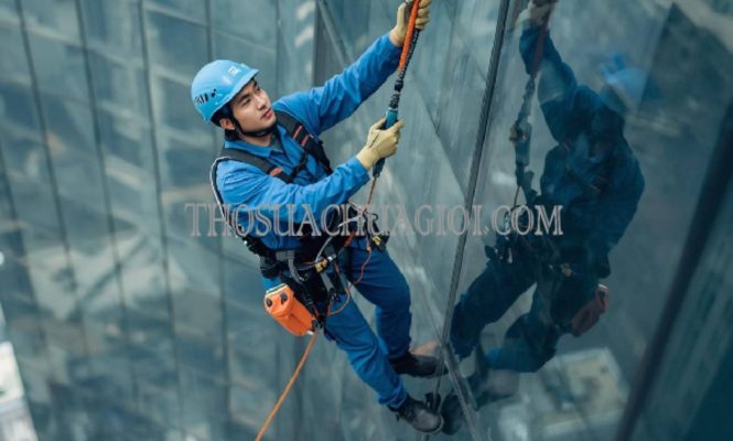 thợ vệ sinh kính tòa nhà phường tân kiểng uy tín