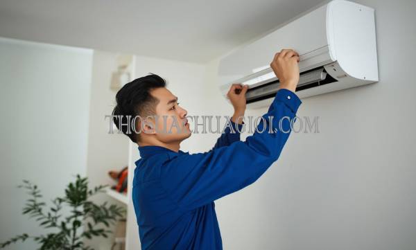thợ vệ sinh máy lạnh tại chung cư eco green