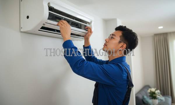 thợ vệ sinh máy lạnh tại chung cư hoàng anh thanh bình uy tín