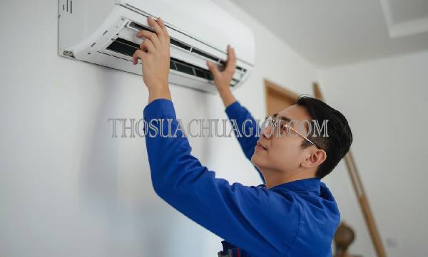 thợ sửa máy lạnh tại ba tri