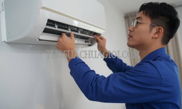 Thợ tháo lắp máy lạnh tại Tam Thái giá rẻ 20 phút có mặt