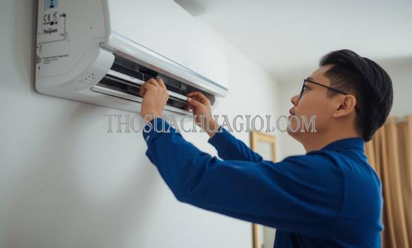 Thợ vệ sinh máy lạnh tại Quận 12 giá rẻ 20 phút có mặt