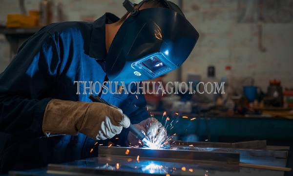 thợ hàn sắt inox tại quận 10 giá rẻ